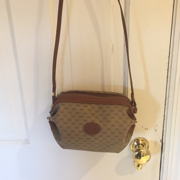 gucci barrel bag
